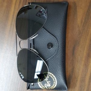 Polarized Ray-Ban Aviator Sunglasses